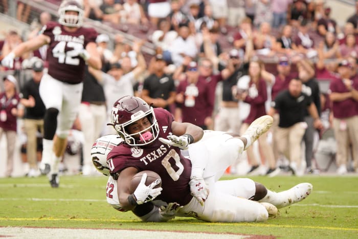 Texas A&M Aggies wide receiver Ainias Smith (0) makes a touchdown against the South Carolina Gamecocks during the second quarter at Kyle Field.
